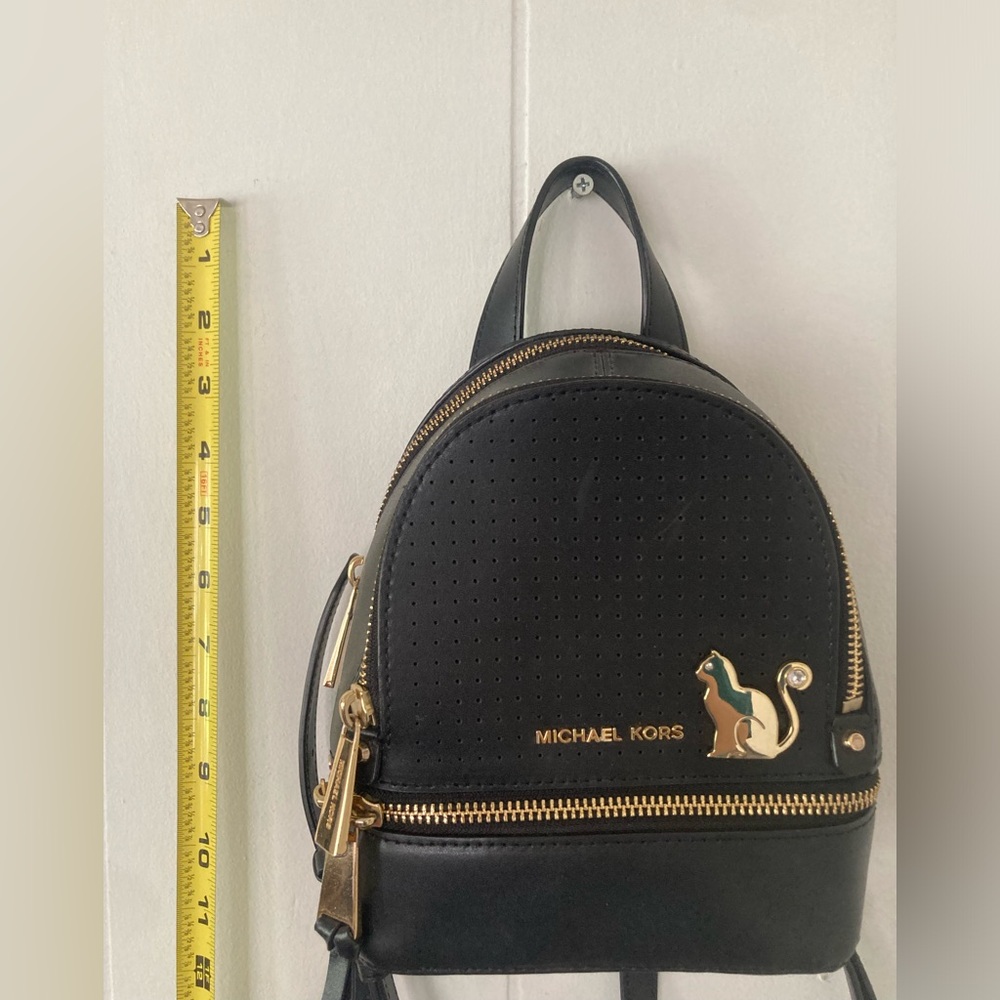 Michael Kors mini Rhea backpack - Picture 3 of 10